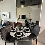 Gray Z Bezposrednim Widokiem Na Morze- Nadmorski Luksus