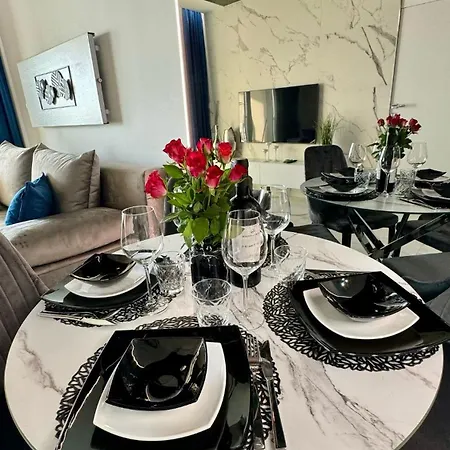 아파트 Gray Z Bezposrednim Widokiem Na Morze- Nadmorski Luksus 우스트 노리 모르스키