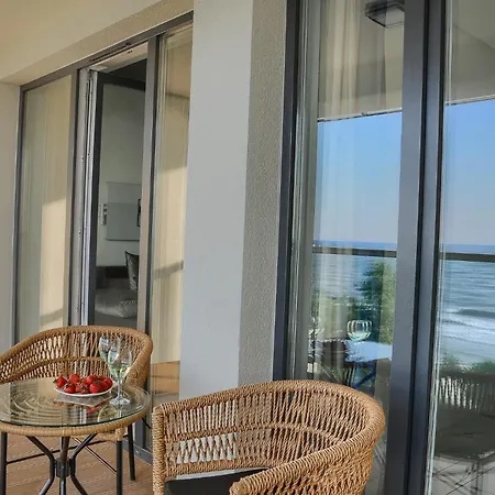 Gray Z Bezposrednim Widokiem Na Morze- Nadmorski Luksus 아파트 우스트 노리 모르스키