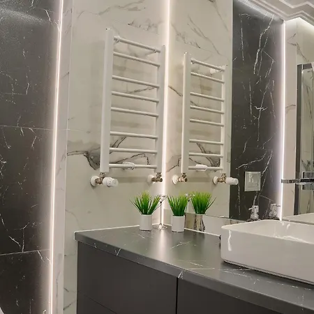 Gray Z Bezposrednim Widokiem Na Morze- Nadmorski Luksus 아파트