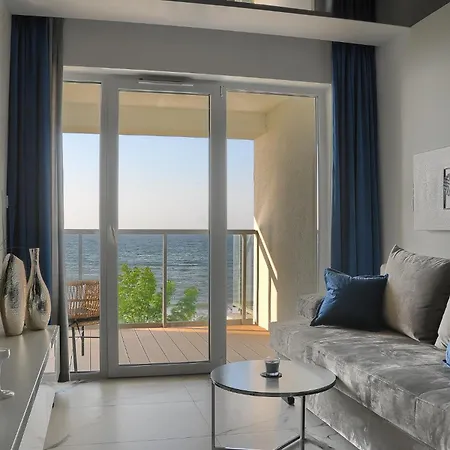 Gray Z Bezposrednim Widokiem Na Morze- Nadmorski Luksus 아파트 우스트 노리 모르스키